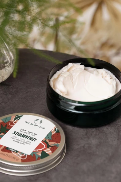 The Body Shop Strawberry Body Butter - Resim 2
