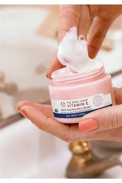 The Body Shop Vitamin E - Gece Kremi 50 ml 5028197916220 - 2