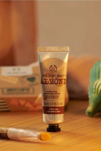The Body Shop Almond Ikili El Bakım Hediye Seti - Resim 2