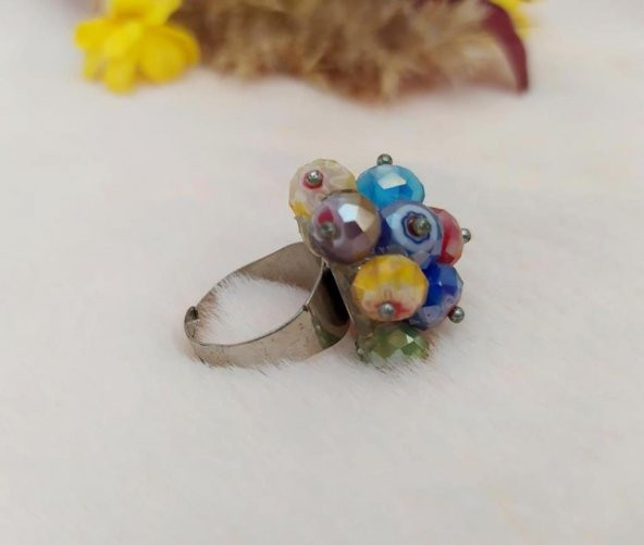 Karışık Renkli Boncuklu Çiçek Tasarım Kadın Yüzük Ayarlanabilir Ölçü - Resim 2
