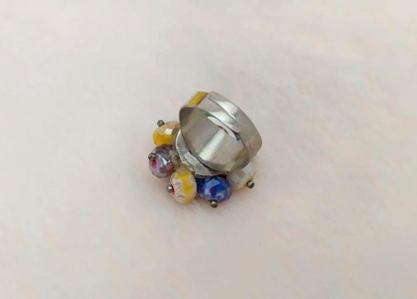 Karışık Renkli Boncuklu Çiçek Tasarım Kadın Yüzük Ayarlanabilir Ölçü - Resim 3