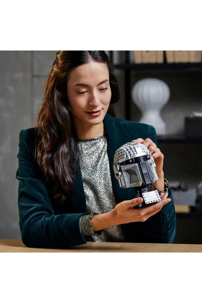 LEGO ® Star Wars™ Mandalorian™ Kaskı 75328 - Yetişkinler için Koleksiyonluk Yapım Seti (584 Parça) - Resim 6