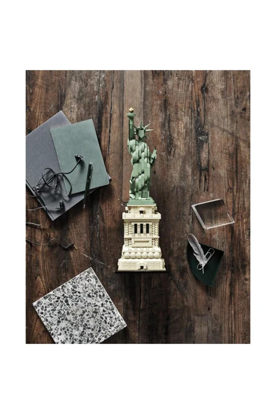 LEGO Architecture Özgürlük Heykeli 21042 Yetişkinler Için Yapım Oyuncağı - 5