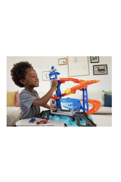 HOT WHEELS Köpek Balığından Kaçış Oyun Seti Hdp06 - 2