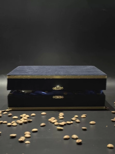 Kadife Kutulu Özel Lale Motifli İkili Fincan Takımı - 2