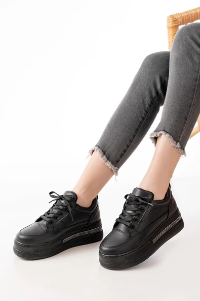 Siyah Bağcıklı Taban Taş Aksesuarlı Günlük Spor Ayakkabı - 2