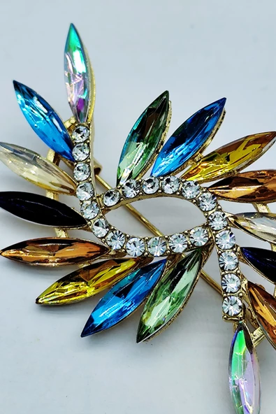 Gösterişli Kristal Yaprak Broş - Resim 2