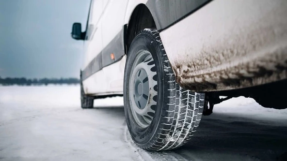 Dunlop 215/65 R16 C 109/107T 8PR Sp Winter Van 01 Ticari Kış Lastiği (Üretim Yılı:2024) - 3