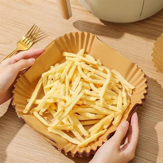 50 Adet Air Fryer Pişirme Kağıdı Tek Kullanımlık Yağ Geçirmez Yapışmaz Kare Tabak Model PVC - 6