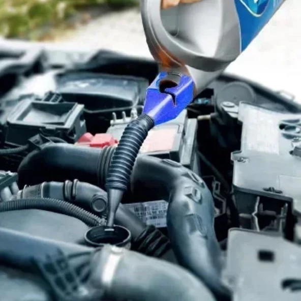 Araba ve Motorsikletler İçin Katlanabilir Plastik Motor Yağ Hunisi - 4