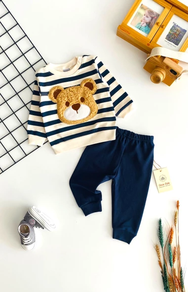 Neşeli Bebekler Peluş Ayıcık Kabartma Desenli Çizgili Yakadan Çıtçıtlı Mevsmlik Takım Lacivert ürün görseli