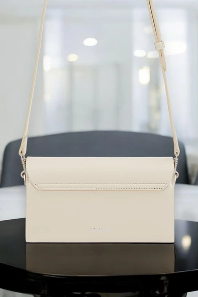 Levidor Özel Renk El Ve Kol Çantası Olarak Tasarlanmış Suni Deri Bayan Omuz Çantası LEVDR.7363930235KRM - Resim 5