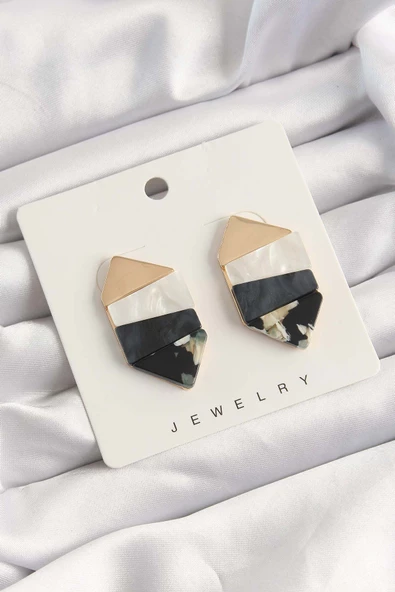 Pirinç Siyah Beyaz Renkli Desenli Geometrik Küpe ürün görseli