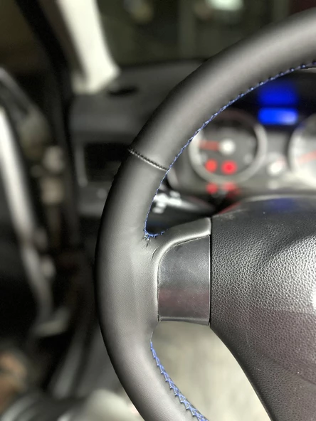 Hyundai Accent Era Araca Özel Direksiyon Kılıfı (NAPA DERİ MAVİ DİKİŞLİ) - Resim 4