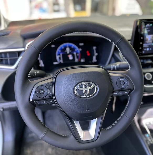 Toyota Corolla 2020-2024 Araca Özel Direksiyon Kılıfı (NAPA DERİ GRİ İP) - Resim 3