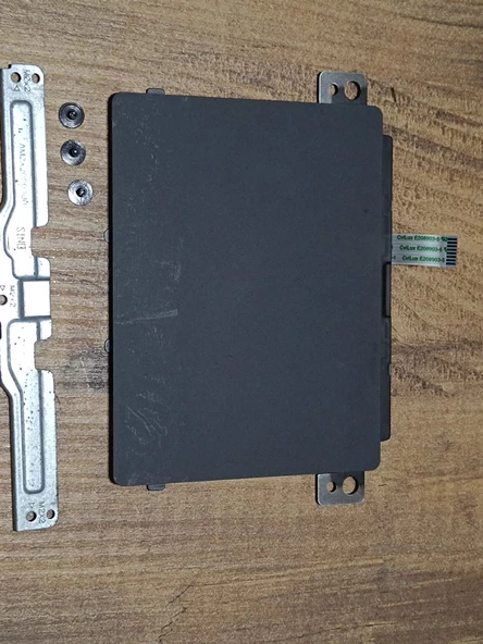 Dell Vostro 3500 S/N 261MPH3 TOUCHPAD - 2