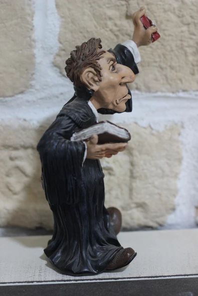 Cübbeli Erkek Avukat Figürlü Dekoratif Biblo 18cm - 4