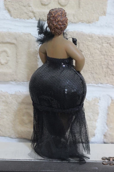 Siyah Elbiseli Kadın Biblo Figür 25cm - 4