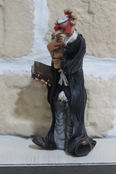 Cübbeli Erkek Avukat Figürlü Dekoratif Biblo 18cm - 2