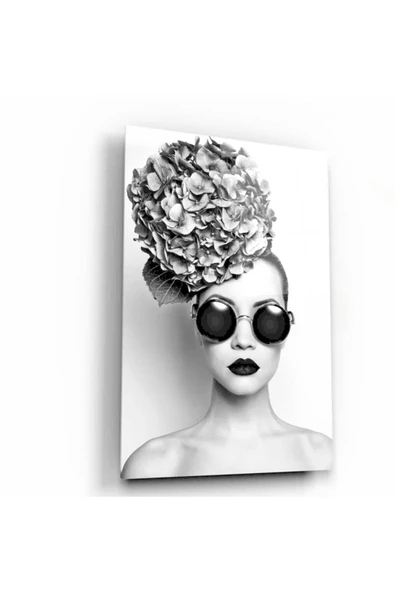 Kadın Dekoratif ve Modern Cam Tablo ürün görseli
