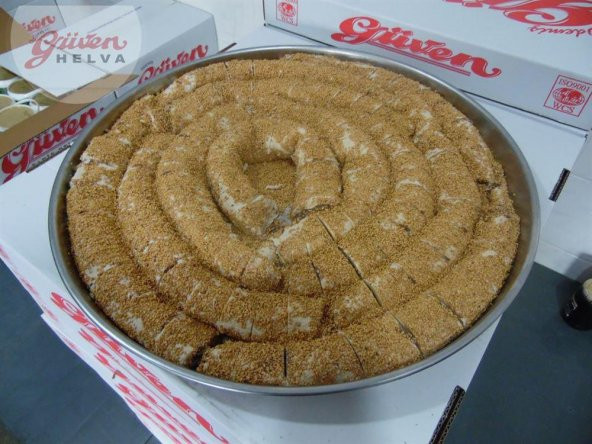 Güven Saray Burma Helvası Tepside 5 Kg - 4