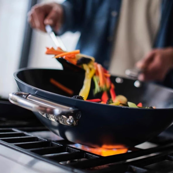 Joseph Joseph 45048 Space 32 cm Wok Tava - 6