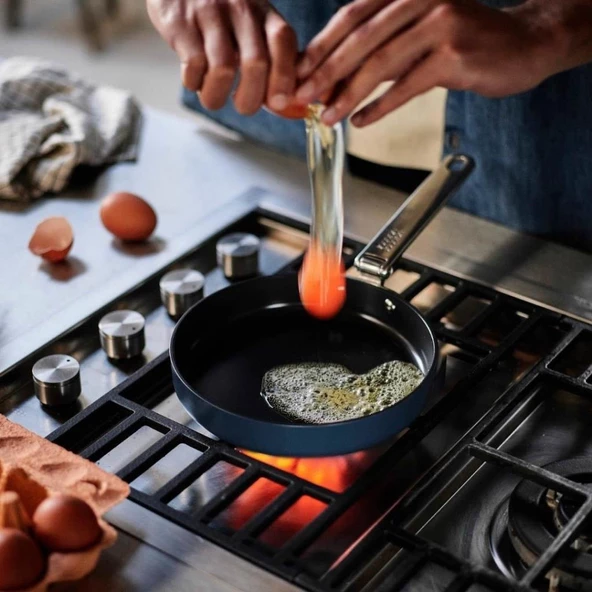 Joseph Joseph 45040 Space 20 cm Kızartma Tavası - 3