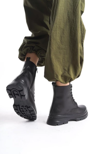 Kadın Günlük Kısa Bot Kalın Taban Bağcıklı Tam Kalıp Rahat Taban Kadın Bot - Resim 4