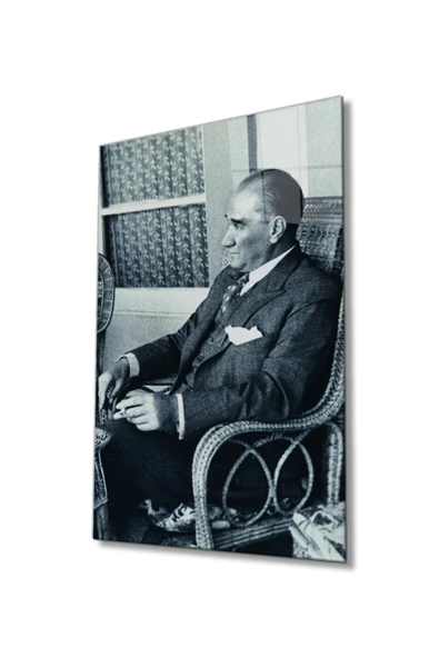 Atatürk Portresi Dekoratif ve Modern Cam Tablo, Ev ve Ofis Duvar Dekoru, Hediyelik Büyük Temperli 4 mm Dekoratif ve Modern Cam Tablo