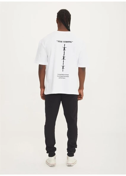 White STAY STRONG RELAX TEE - Resim 2