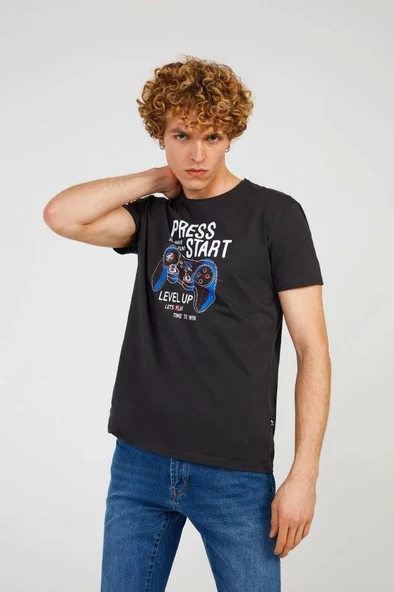 Game T-shırt ürün görseli