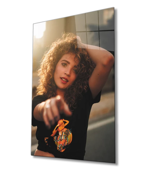 Kıvırcık Kadınlar Dekoratif ve Modern Cam Tablo   Curly ürün görseli