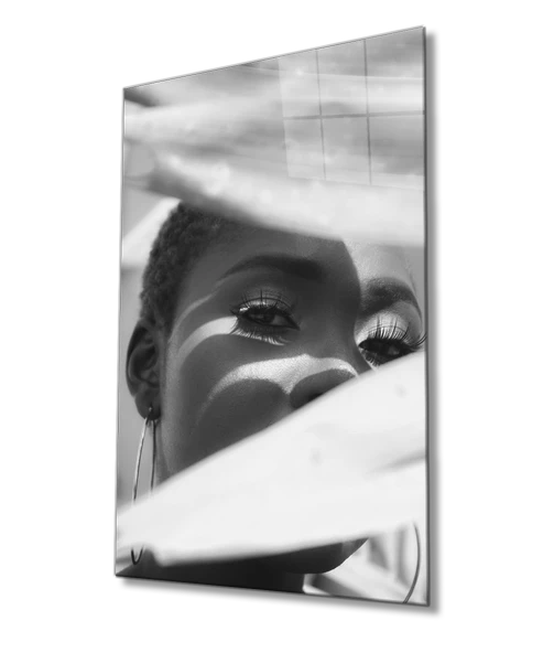 Siyahi Kadın Gözler Dekoratif ve Modern Cam Tablo Black Eyes