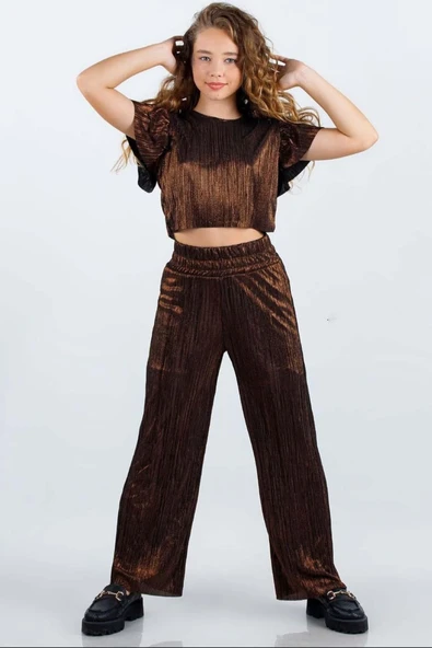 Kız Çocuk Parlak Kumaş Varaklı Bluz Pliseli Bol Kesim Pantolon Metal Rengi Alt Üst Takım - Resim 4