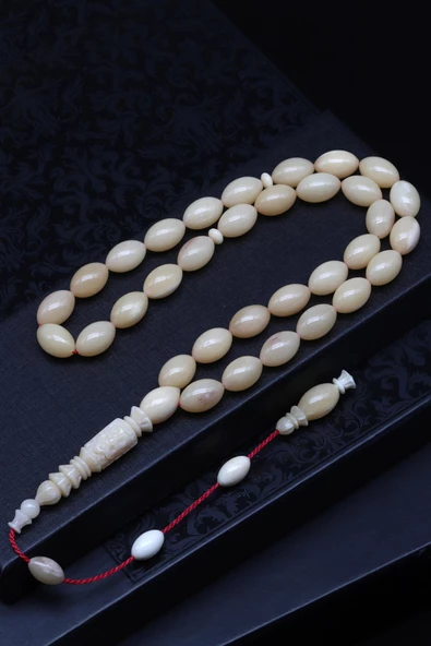 Usta İşçilikli İmame Oymalı Kemik Tesbih 9 x 14 mm Arpa Kesim