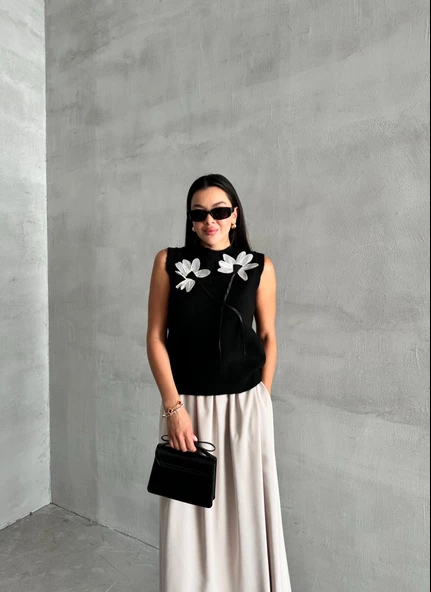 Siyah Papatya Apikeli Triko Süveter - Resim 6