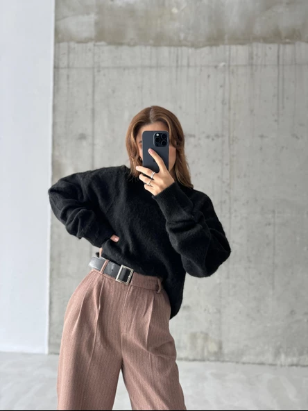 Siyah Marka Model Yumoş Triko Kazak - 4