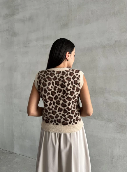 Taş-Kahve Leopar Desenli Yumoş Süveter - 8