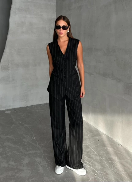 Siyah Çok Düğmeli Çizgili Premium Takım ürün görseli