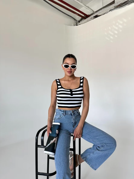 Siyah-Ekru Düğmeli Çizgili Crop Atlet - 5