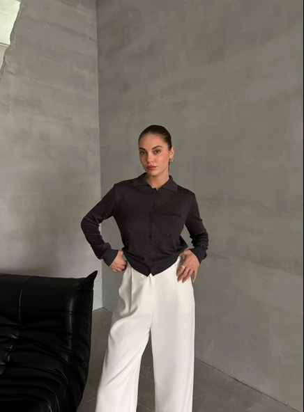 Antrasit Polo Yaka Mini Topçuklu Bluz - 7