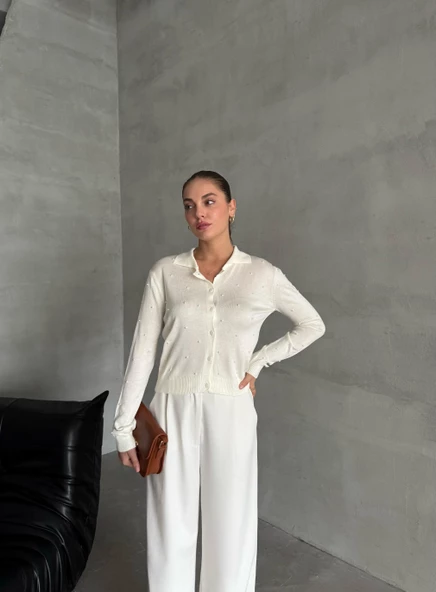 Ekru Polo Yaka Mini Topçuklu Bluz - 7