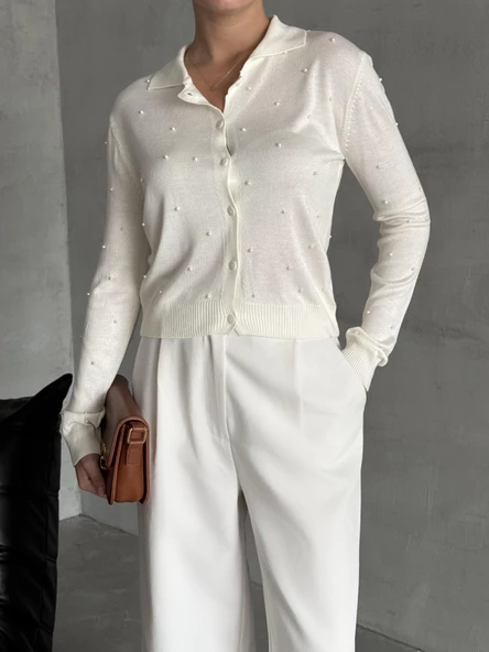 Ekru Polo Yaka Mini Topçuklu Bluz - 3
