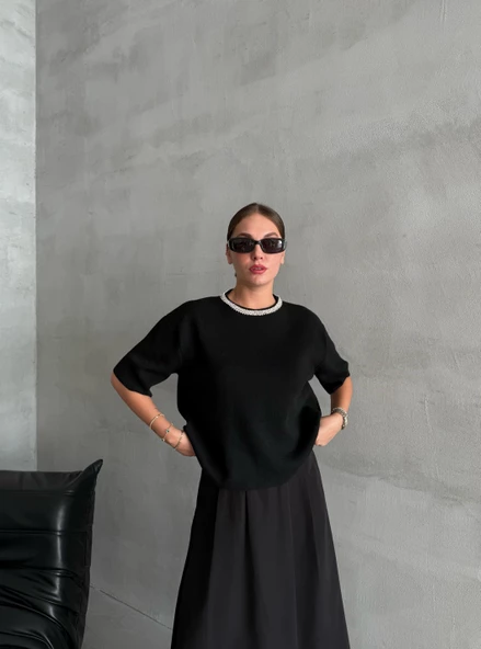 Siyah Morgana Yakası Sıralı Taşlı Triko Bluz - 2