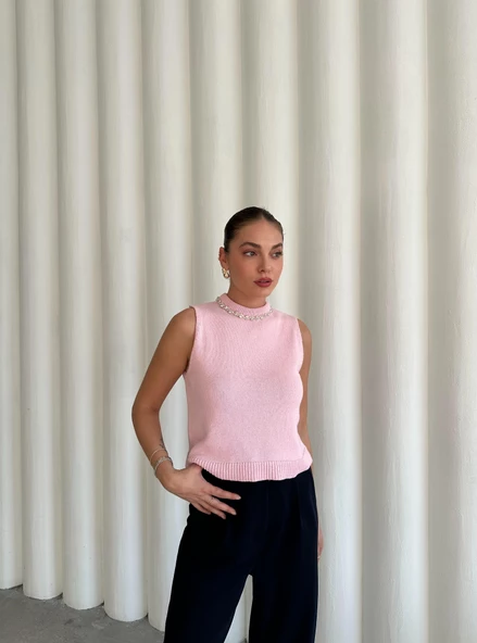 Pembe Seraphine Yakası Taşlı Süveter - 3