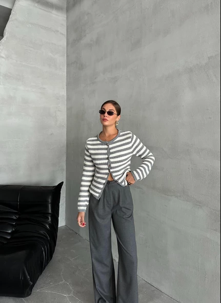 Gri-Krem Mia Örme Yan Çizgili Hırka - Resim 7