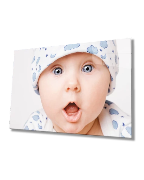 Şapkalı Bebek Dekoratif ve Modern Cam Tablo   Baby Table With Hat