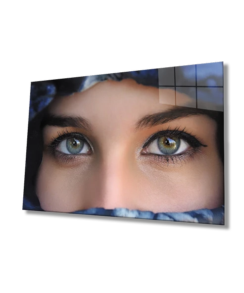 Mavi Başörtülü  Mavi Yeşil Gözlü Kadın Dekoratif ve Modern Cam Tablo ürün görseli