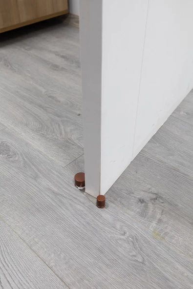 2 Adet Iz Bırakmaz Kolay Montaj Paslanmaz Çelik Mürdüm Renk Kapı Tutucu Ve Kapı Stoperi - 4