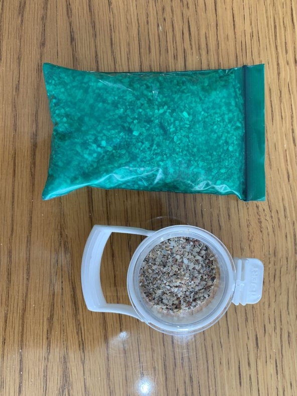 Muhabbet Kuşları İçin Kuş Kumu + kırılmaz kum kabı - 2